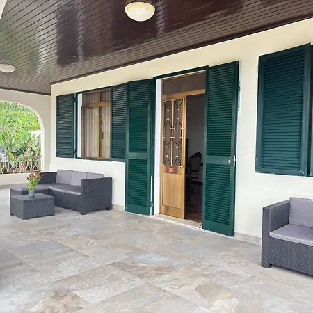 Casa Estrelicia Ii Relogio do Poiso